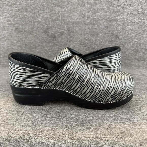 ✅Dansko Professional Clogs Striped Patent Leather Comfort Shoes Women’s 9.5/40 - Picture 9 of 10